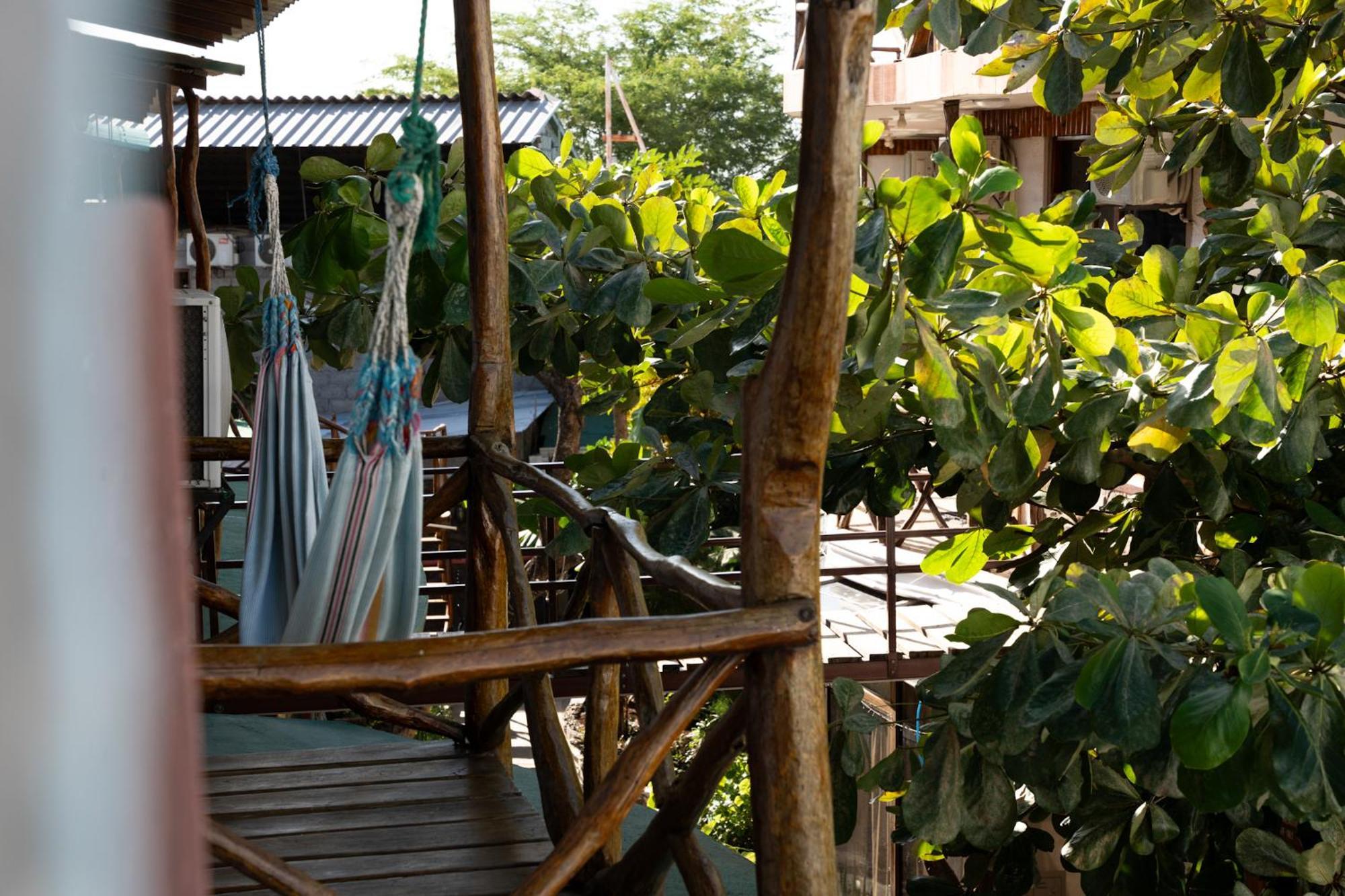 Hotel Miconia Puerto Baquerizo Moreno Bagian luar foto