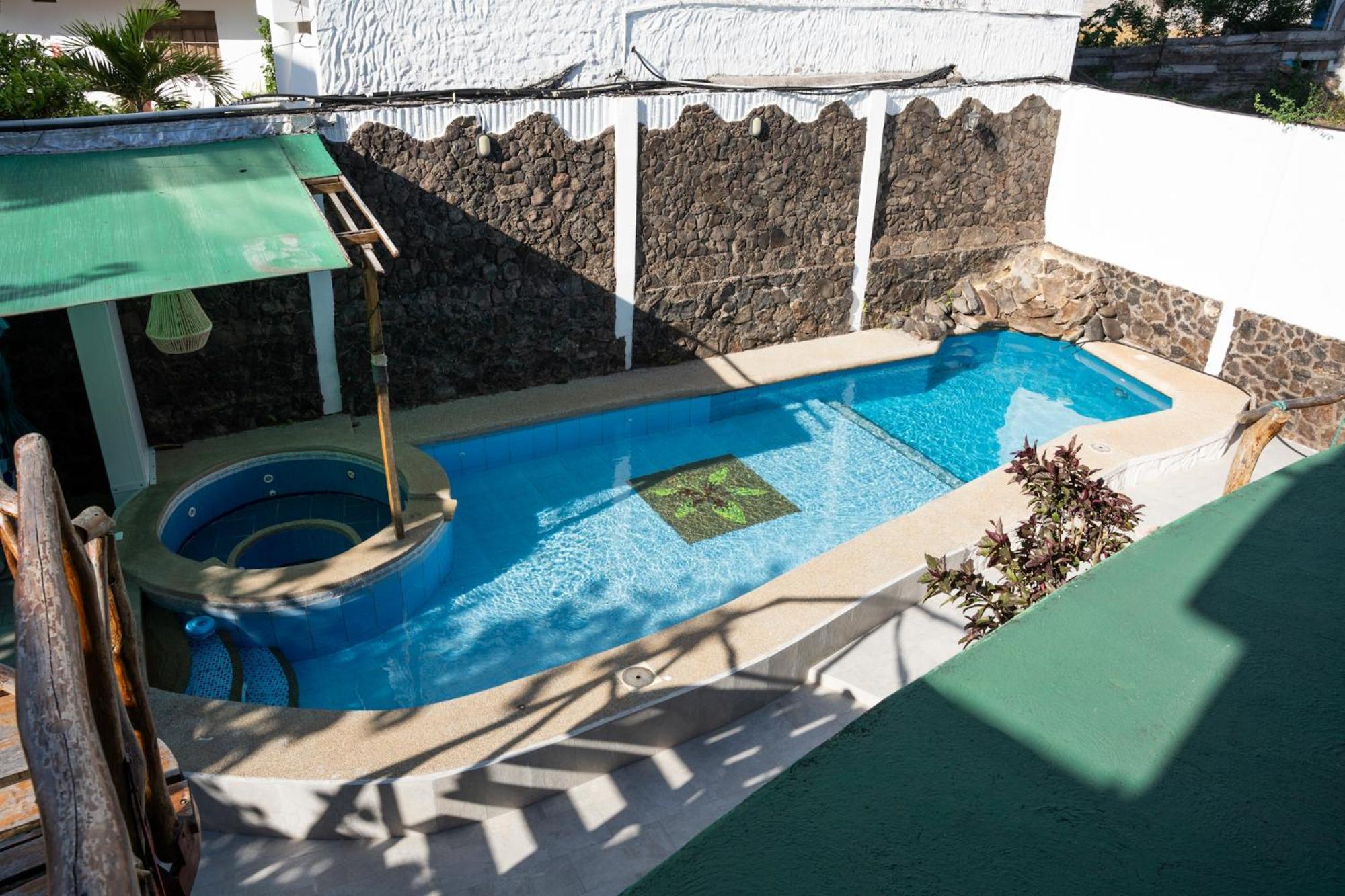 Hotel Miconia Puerto Baquerizo Moreno Bagian luar foto