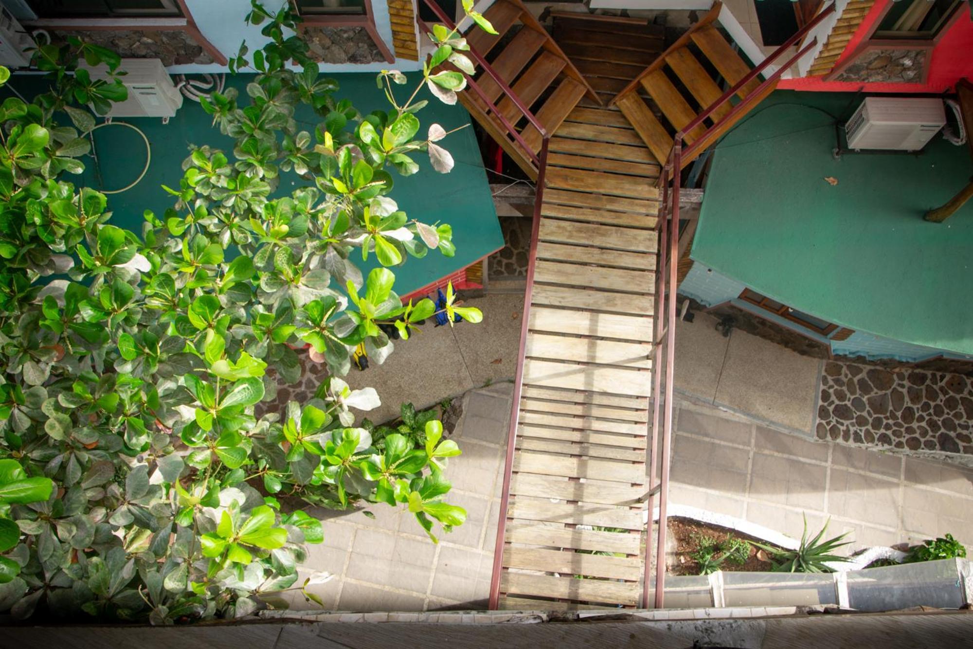 Hotel Miconia Puerto Baquerizo Moreno Bagian luar foto