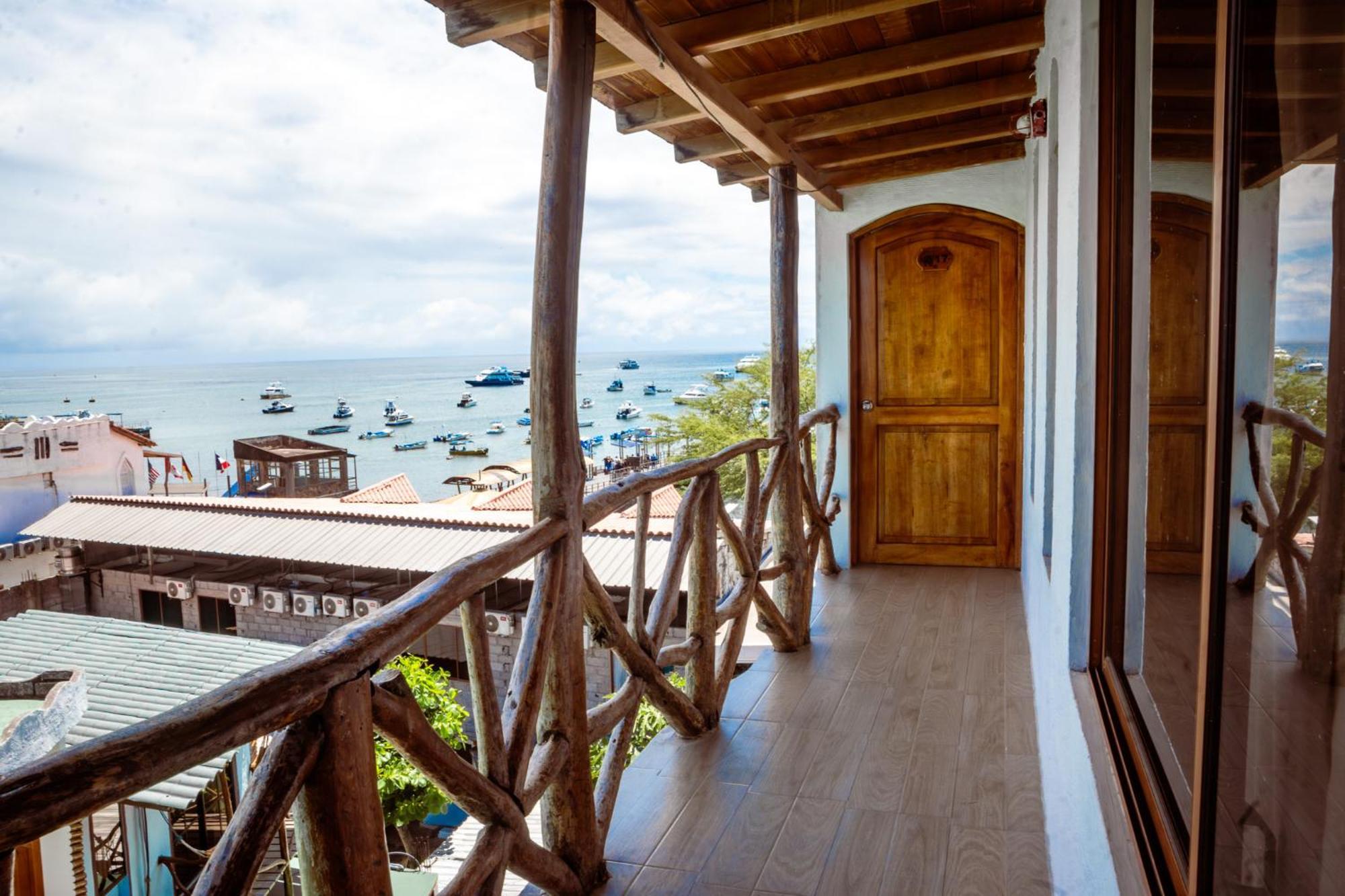 Hotel Miconia Puerto Baquerizo Moreno Bagian luar foto