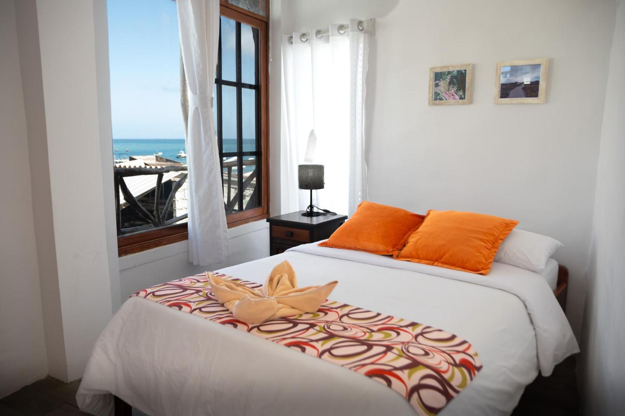 Hotel Miconia Puerto Baquerizo Moreno Bagian luar foto