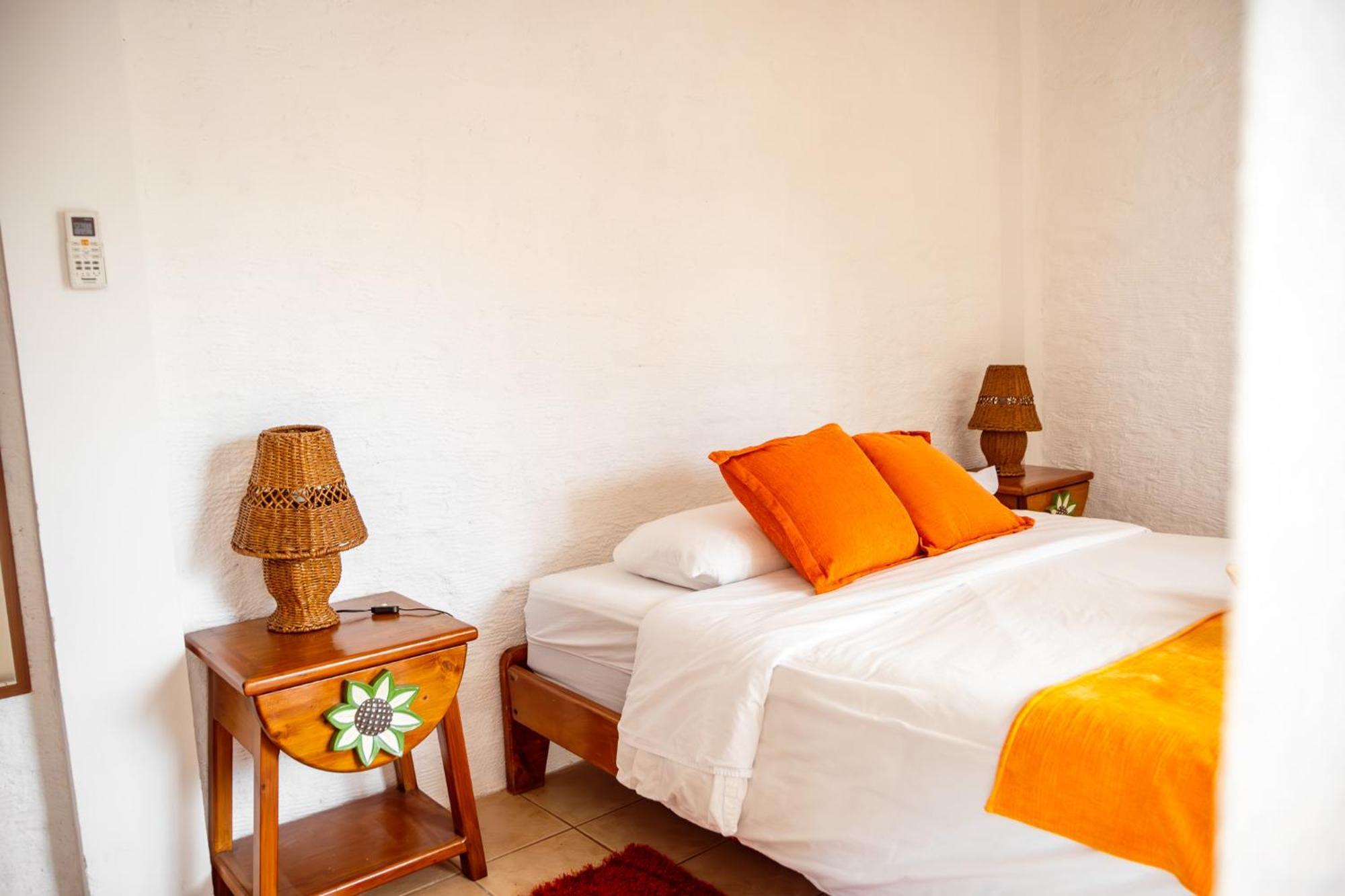 Hotel Miconia Puerto Baquerizo Moreno Bagian luar foto